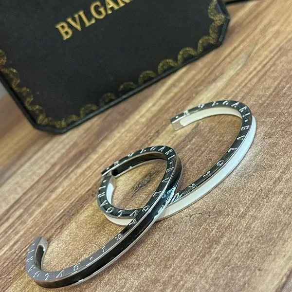 An Elegant Bracelet from Bulgari - Quantity 1